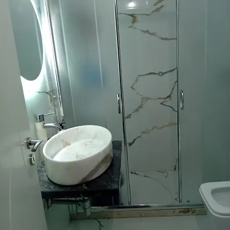 아파트 Shoraj Rent House *